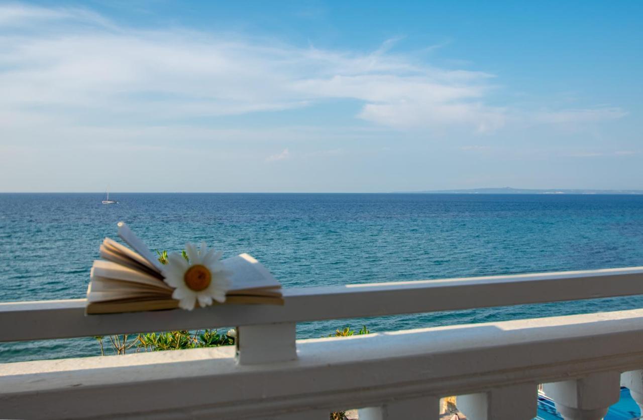 Agoulos Beach Hotel Argassi Bagian luar foto