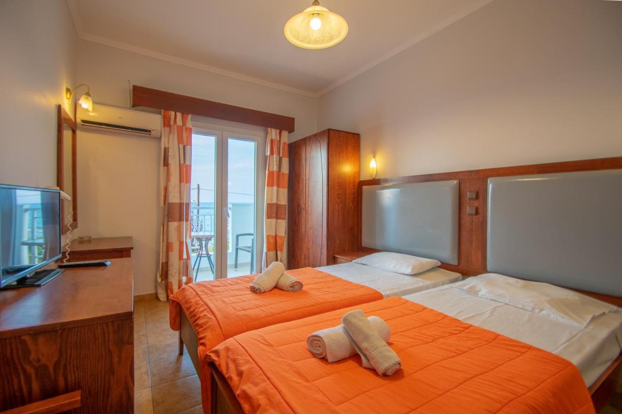 Agoulos Beach Hotel Argassi Bagian luar foto