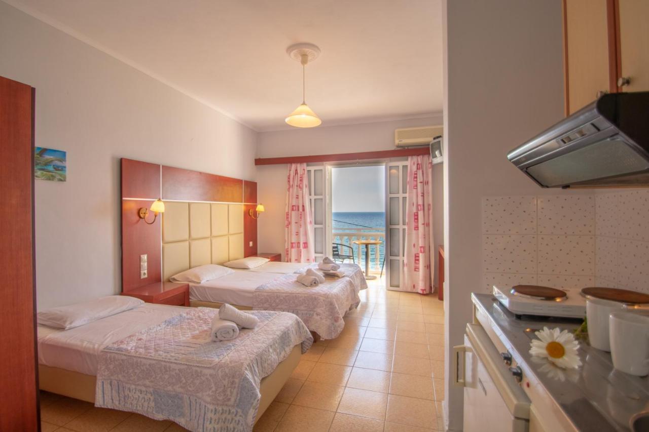 Agoulos Beach Hotel Argassi Bagian luar foto