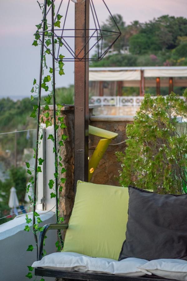 Agoulos Beach Hotel Argassi Bagian luar foto