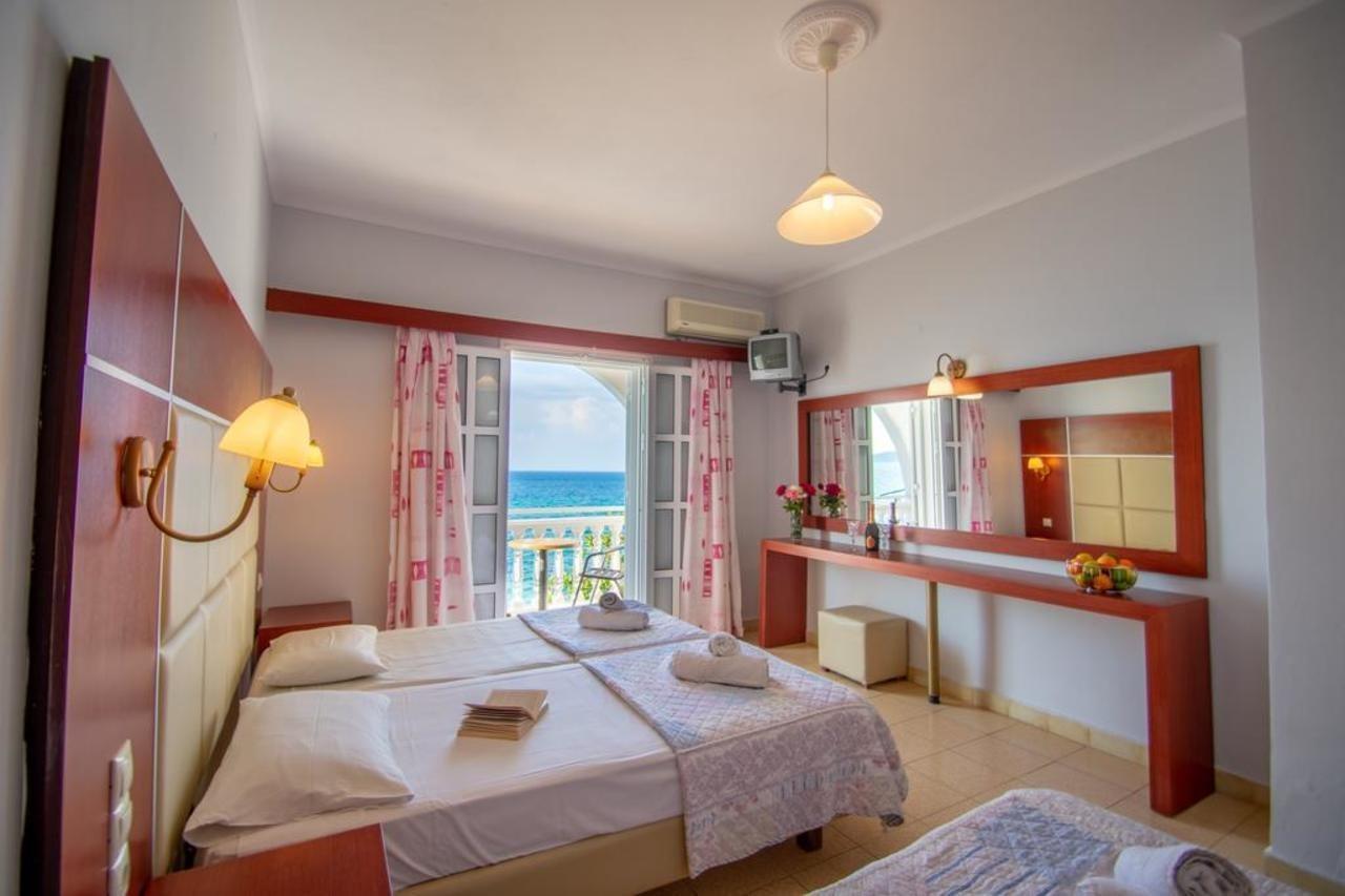 Agoulos Beach Hotel Argassi Bagian luar foto